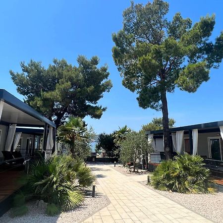 Dalmaris Camp - Prestige Mobile Homes บีโอกราดนาโมรู ภายนอก รูปภาพ