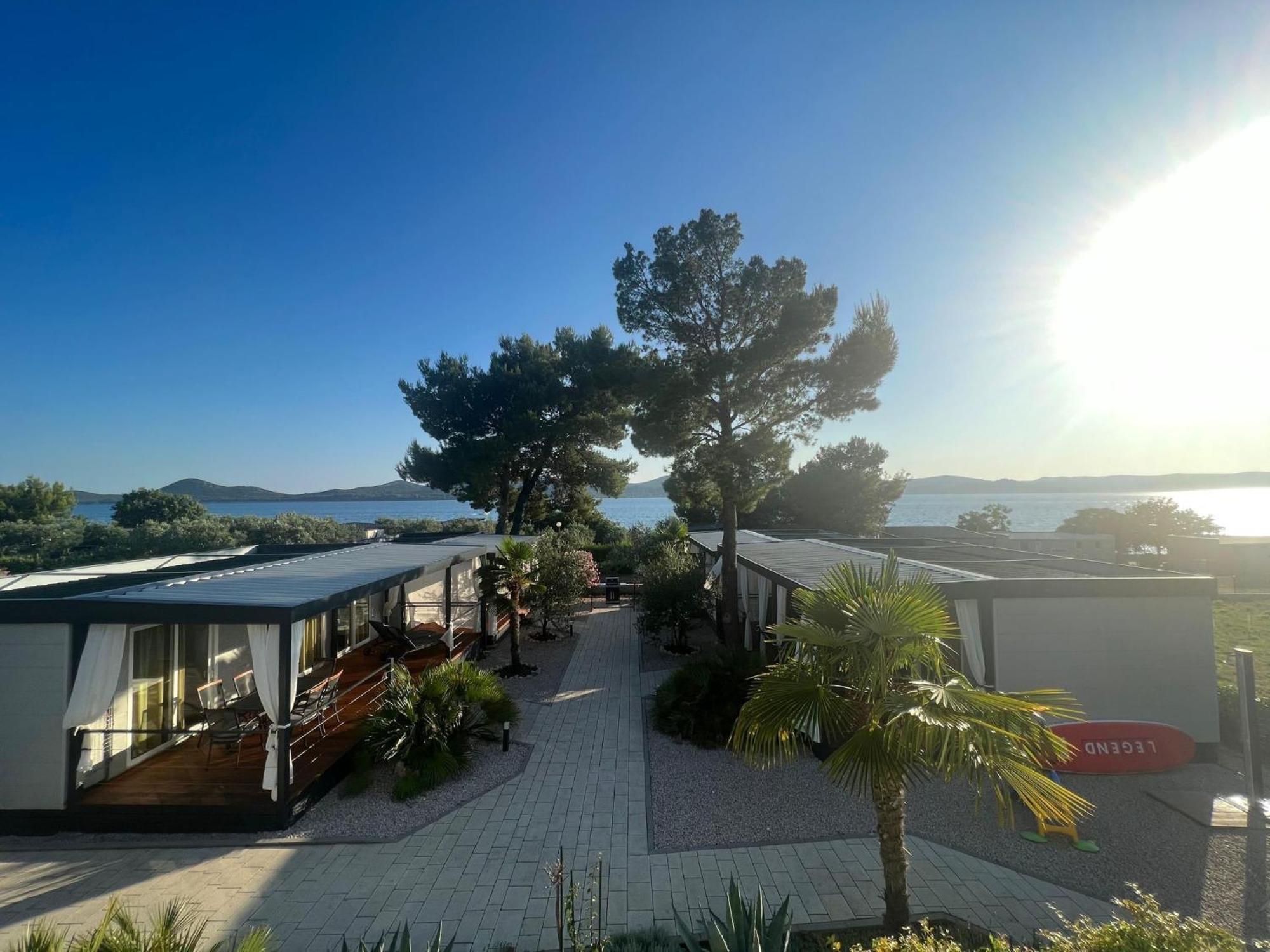 Dalmaris Camp - Prestige Mobile Homes บีโอกราดนาโมรู ภายนอก รูปภาพ
