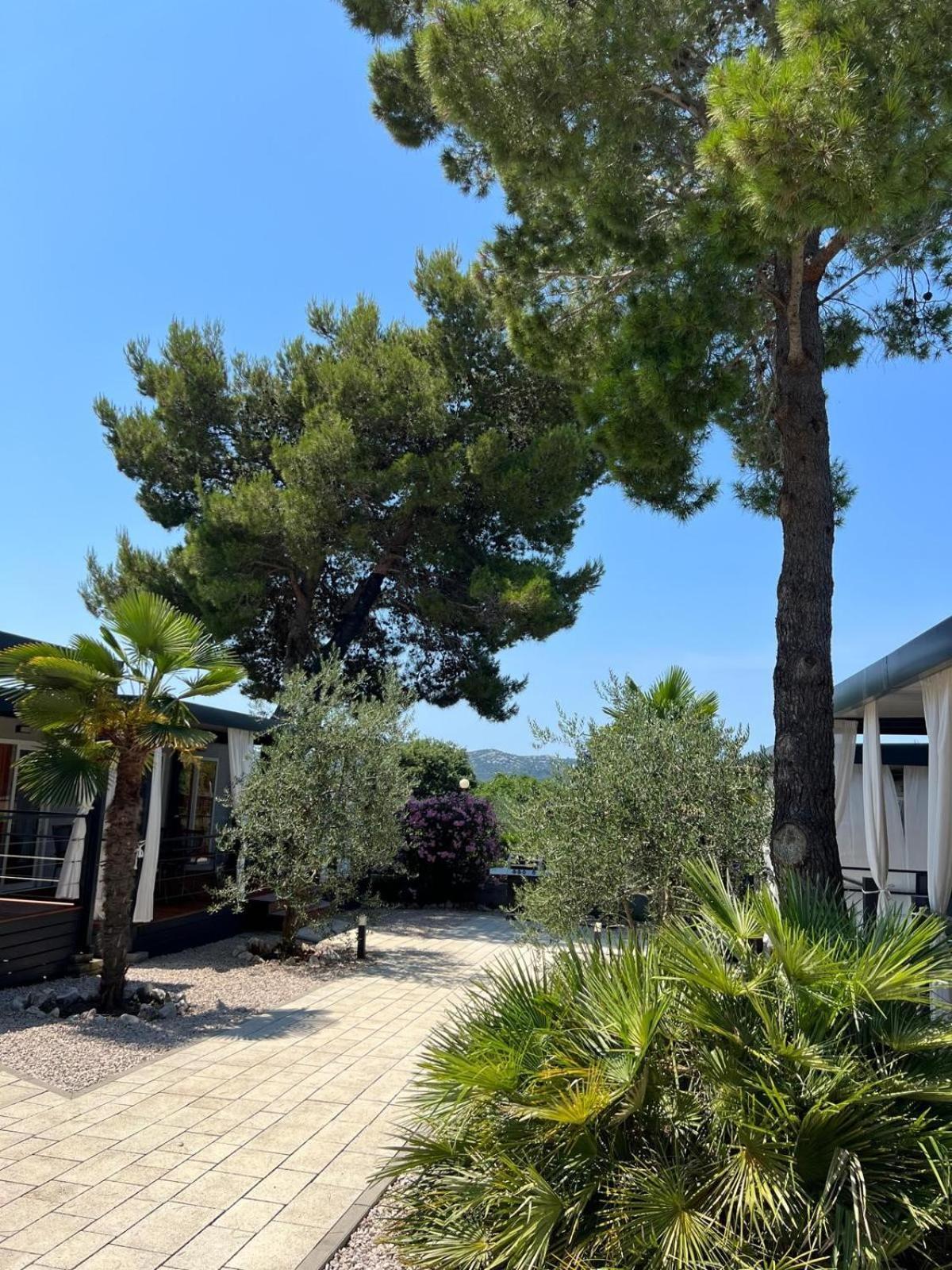 Dalmaris Camp - Prestige Mobile Homes บีโอกราดนาโมรู ภายนอก รูปภาพ
