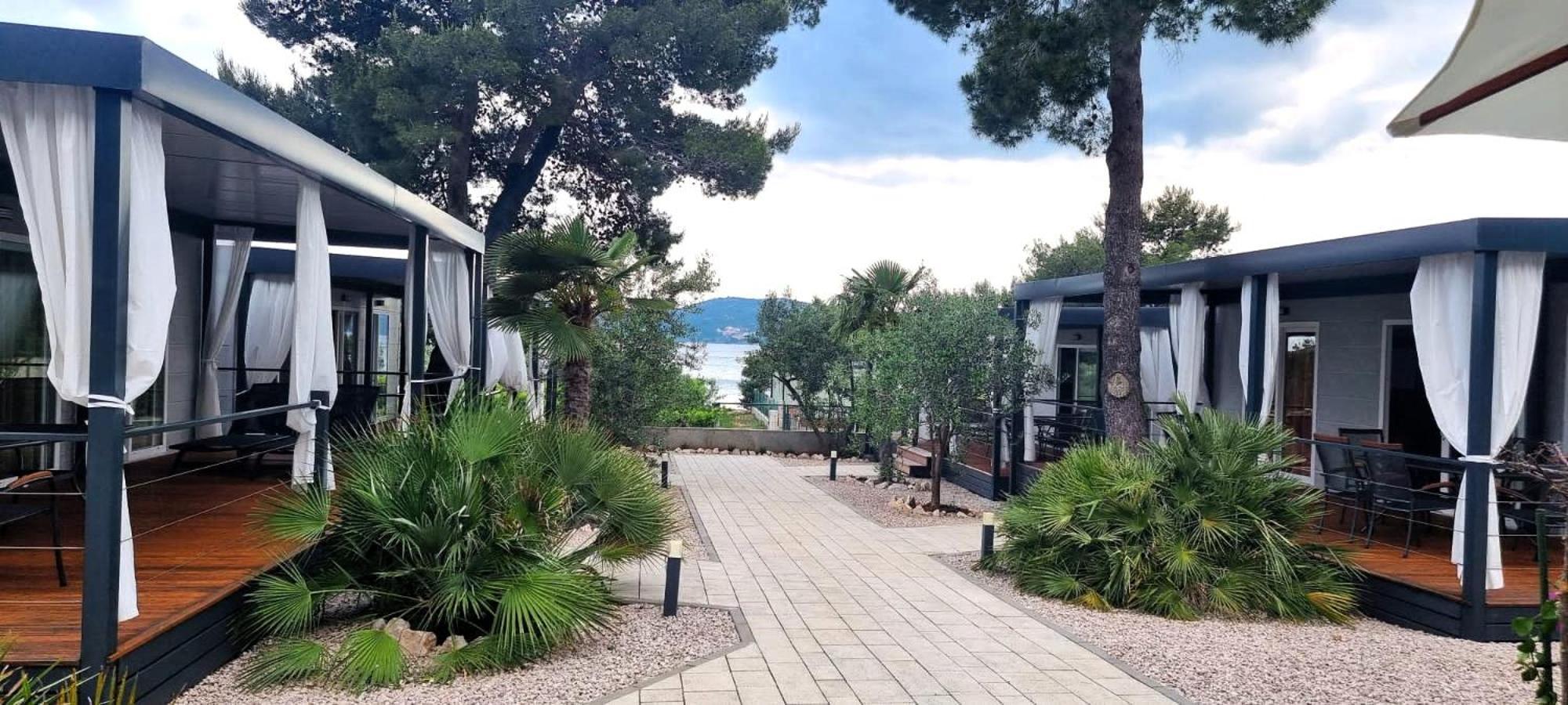 Dalmaris Camp - Prestige Mobile Homes บีโอกราดนาโมรู ภายนอก รูปภาพ