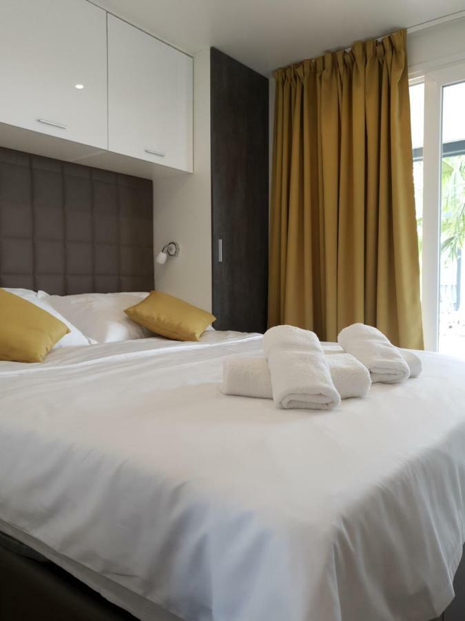 Dalmaris Camp - Prestige Mobile Homes บีโอกราดนาโมรู ภายนอก รูปภาพ