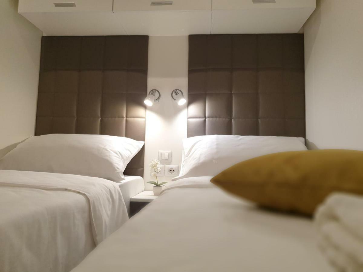 Dalmaris Camp - Prestige Mobile Homes บีโอกราดนาโมรู ภายนอก รูปภาพ