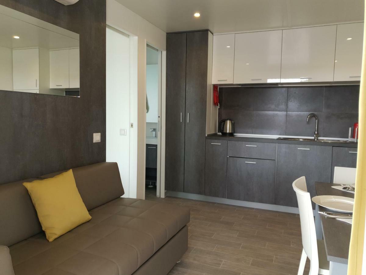 Dalmaris Camp - Prestige Mobile Homes บีโอกราดนาโมรู ภายนอก รูปภาพ